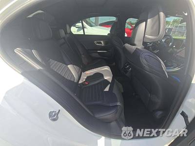 2023 Mercedes-Benz C 300 Sedan - zdjęcie 16 z 21 - miniatura