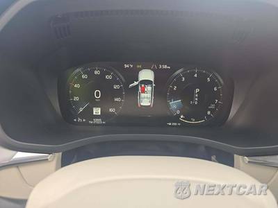 2018 Volvo XC60 T6 Momentum - zdjęcie 9 z 21 - miniatura
