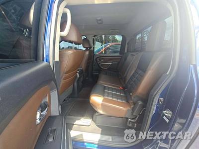 2017 Nissan TITAN XD Platinum Reserve Crew Cab Medium Bed - zdjęcie 13 z 32 - miniatura