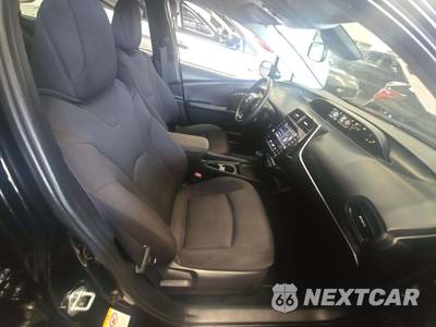 2022 Toyota Prius LE - zdjęcie 18 z 22 - miniatura