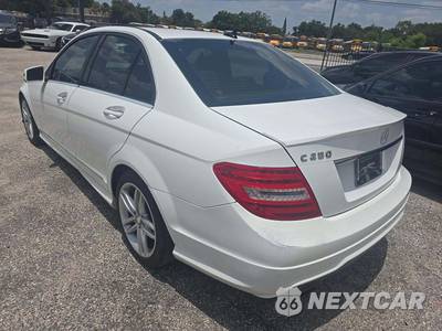 2014 Mercedes-Benz C 250 Sedan - zdjęcie 2 z 24 - miniatura