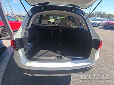 2020 Mercedes-Benz GLC 300 - zdjęcie 14 z 21 - miniatura
