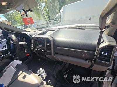 2017 Ford Super Duty F-350 XL Crew Cab Long Bed - zdjęcie 19 z 28 - miniatura