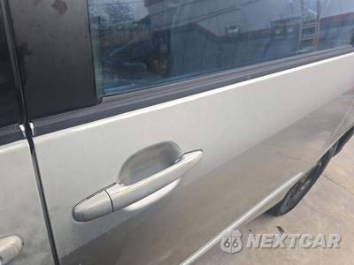 2005 Toyota Sienna Cargo Van CE 119.3" WB - zdjęcie 25 z 30 - miniatura