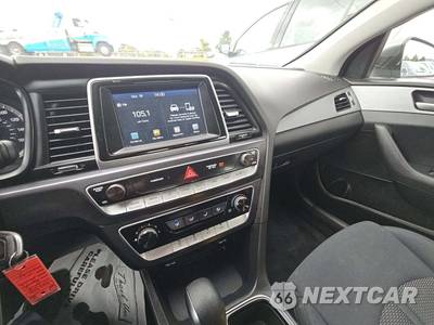 2018 Hyundai Sonata SE - zdjęcie 10 z 22 - miniatura