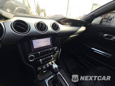 2019 Ford Mustang EcoBoost Premium Convertible - zdjęcie 10 z 24 - miniatura