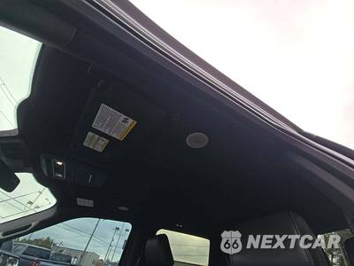 2023 Ford F-150 Hybrid Platinum Crew Cab Short Bed - zdjęcie 8 z 18 - miniatura