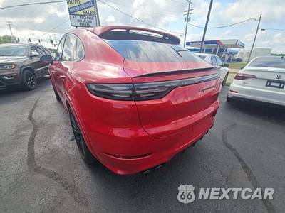 2022 Porsche Cayenne GTS Coupe - zdjęcie 2 z 21 - miniatura