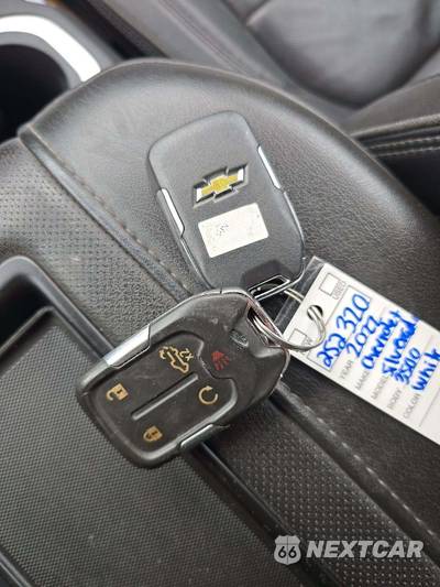 2022 Chevrolet Silverado 3500HD High Country Crew Cab Long Bed DRW - zdjęcie 5 z 19 - miniatura