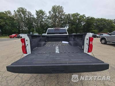 2022 Chevrolet Silverado 3500HD High Country Crew Cab Long Bed DRW - zdjęcie 11 z 19 - miniatura