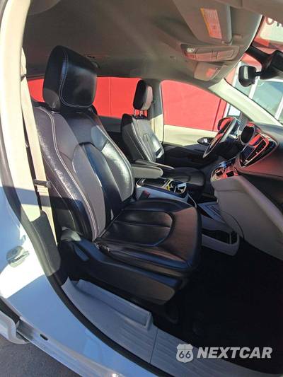2024 Chrysler Pacifica Hybrid Select 121.6" WB - zdjęcie 16 z 19 - miniatura