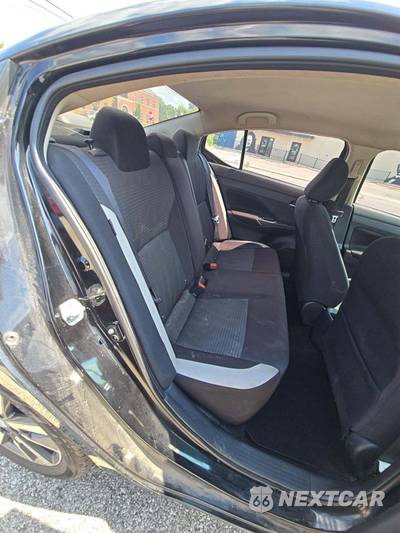 2021 Nissan Versa SV - zdjęcie 13 z 18 - miniatura