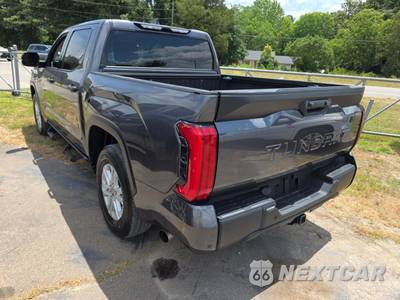 2022 Toyota Tundra SR5 Crew Cab Short Bed - zdjęcie 2 z 21 - miniatura