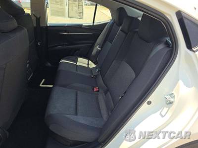 2025 Toyota Camry LE - zdjęcie 10 z 18 - miniatura