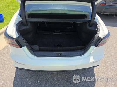 2023 Nissan Maxima SR - zdjęcie 11 z 18 - miniatura