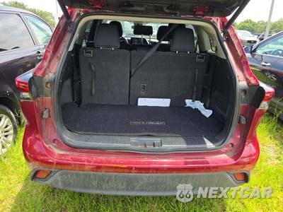 2020 Toyota Highlander LE - zdjęcie 15 z 28 - miniatura