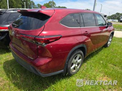 2020 Toyota Highlander LE - zdjęcie 3 z 28 - miniatura
