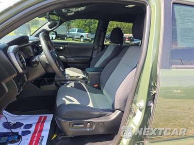 2021 Toyota Tacoma TRD Off-Road Crew Cab Medium Bed - zdjęcie 3 z 18 - miniatura