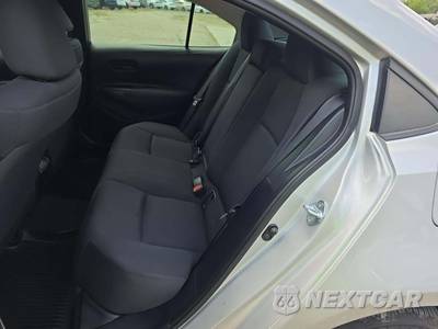2025 Toyota Corolla LE Sedan - zdjęcie 13 z 23 - miniatura