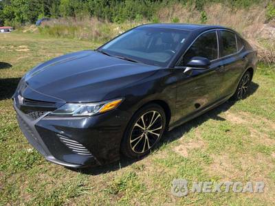 2018 Toyota Camry SE - zdjęcie 1 z 34 - miniatura