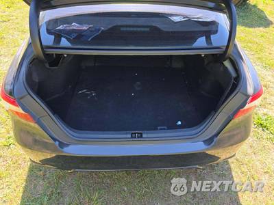2018 Toyota Camry SE - zdjęcie 14 z 34 - miniatura