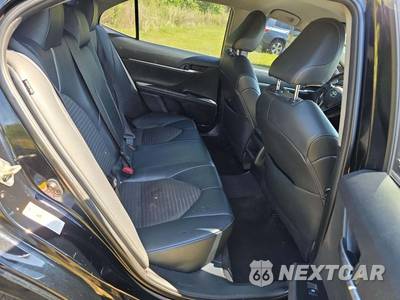 2018 Toyota Camry SE - zdjęcie 16 z 34 - miniatura