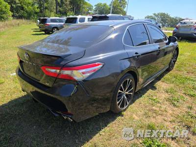2018 Toyota Camry SE - zdjęcie 3 z 34 - miniatura