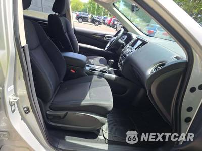 2020 Nissan Pathfinder SV - zdjęcie 15 z 17 - miniatura