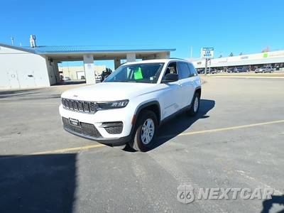 2023 Jeep Grand Cherokee Laredo - zdjęcie 1 z 19 - miniatura