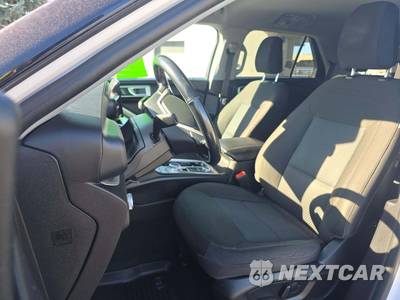 2022 Ford Explorer XLT - zdjęcie 3 z 19 - miniatura