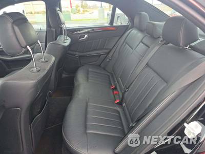 2015 Mercedes-Benz E 400 Sedan - zdjęcie 10 z 19 - miniatura