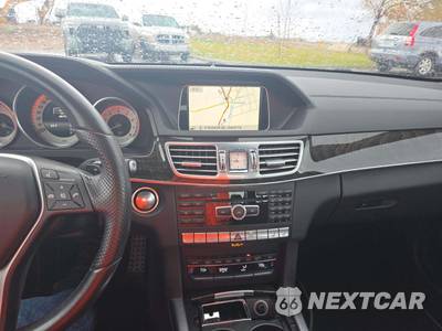 2015 Mercedes-Benz E 400 Sedan - zdjęcie 7 z 19 - miniatura
