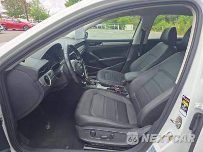 2020 Volkswagen Passat 2.0T SE - zdjęcie 6 z 22 - miniatura