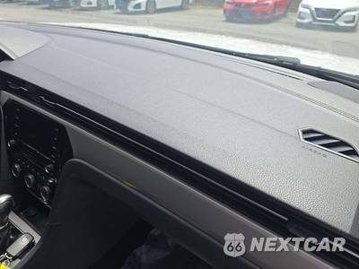 2020 Volkswagen Passat 2.0T SE - zdjęcie 19 z 22 - miniatura