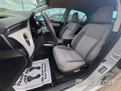2017 Toyota Corolla LE Sedan - zdjęcie 6 z 26 - miniatura