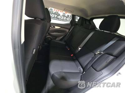 2020 Nissan Rogue Sport S - zdjęcie 13 z 25 - miniatura
