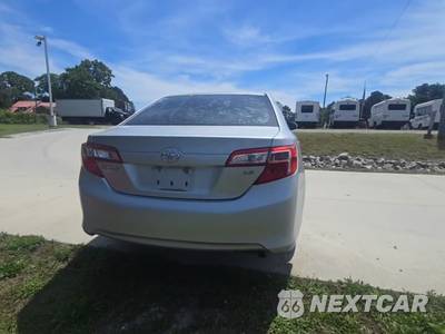 2012 Toyota Camry LE - zdjęcie 4 z 30 - miniatura