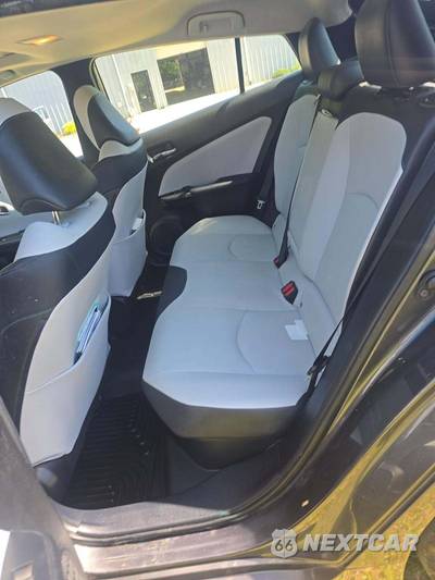 2017 Toyota Prius Four - zdjęcie 10 z 23 - miniatura