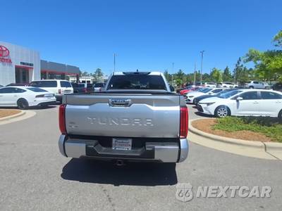 2023 Toyota Tundra Limited Crew Cab Short Bed - zdjęcie 4 z 22 - miniatura