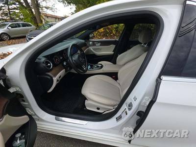 2017 Mercedes-Benz E 300 Sport 4MATIC Sedan - zdjęcie 6 z 20 - miniatura