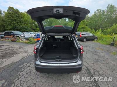 2021 Nissan Rogue Sport SV - zdjęcie 14 z 22 - miniatura