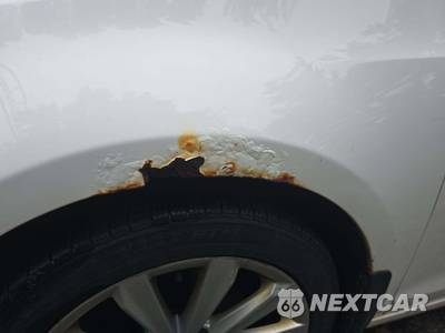 2014 Volkswagen Golf 2.0L TDI - zdjęcie 24 z 32 - miniatura