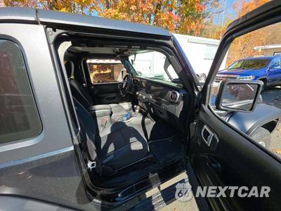 2020 Jeep Wrangler Sport S - zdjęcie 18 z 21 - miniatura