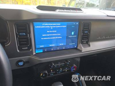 2024 Ford Bronco Black Diamond - zdjęcie 10 z 20 - miniatura
