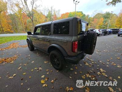 2024 Ford Bronco Black Diamond - zdjęcie 2 z 20 - miniatura