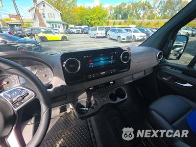 2024 Mercedes-Benz Sprinter 2500 Cargo Van High Roof 170.0" WB - zdjęcie 10 z 20 - miniatura