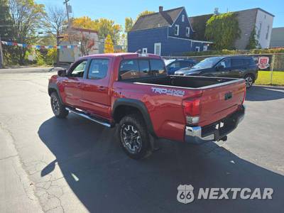 2016 Toyota Tacoma TRD Off-Road Crew Cab Medium Bed - zdjęcie 2 z 24 - miniatura