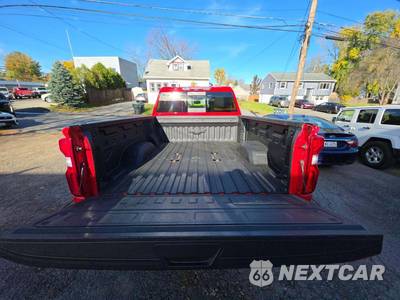 2022 Chevrolet Silverado 3500HD LTZ Crew Cab Medium Bed 1LZ - zdjęcie 14 z 23 - miniatura