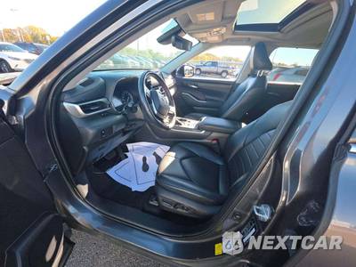 2022 Toyota Highlander XLE - zdjęcie 6 z 21 - miniatura