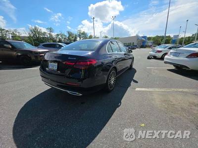 2023 Mercedes-Benz C 300 4MATIC Sedan - zdjęcie 3 z 22 - miniatura